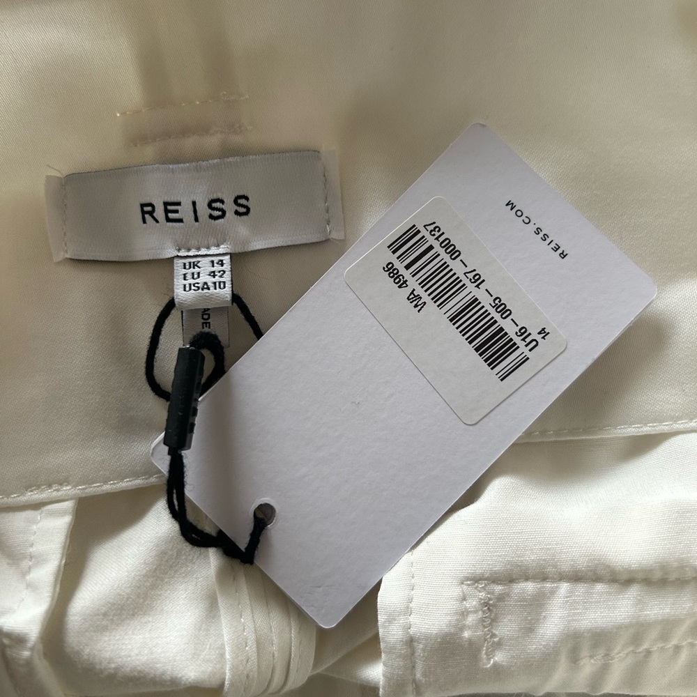 Reiss Ivory High-Waist Tie-Belt Shorts - Picture 6 of 9